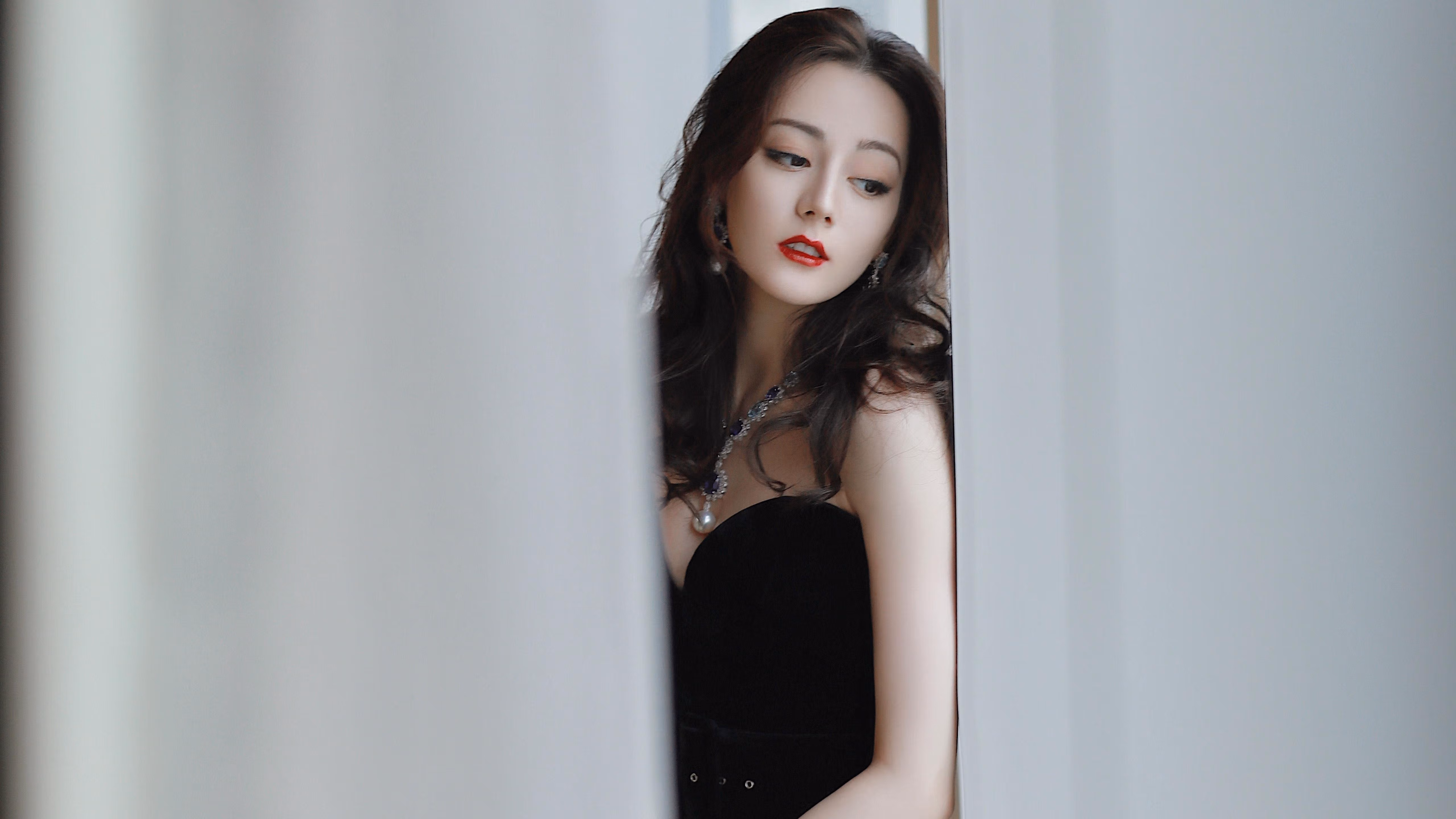 爱游戏官方网站-_勇士三分线外火力全开，场场爆发_，勇士三分战术