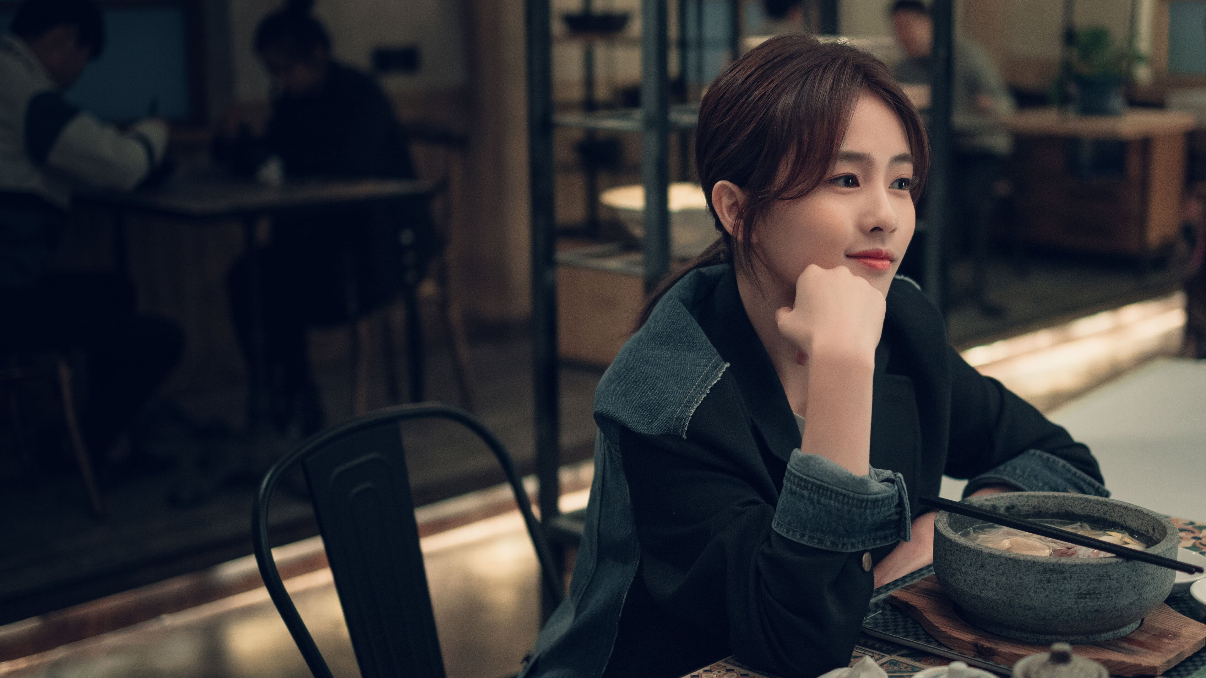 爱游戏平台-尼斯实现赛季首次零封,防守端迎来新局面,尼斯队球衣