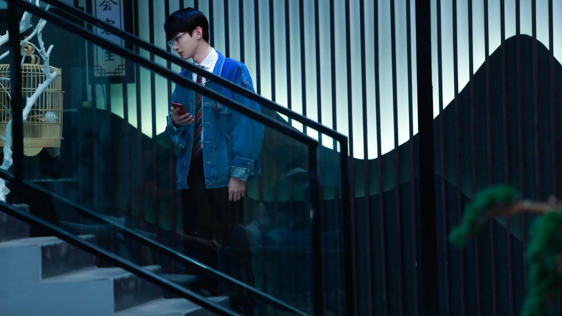 AYX体育官网-意大利骑手拉里萨·保利斯在2024年巴黎奥运会盛装舞步比赛中以“Luna”马匹获得第七名,展现出色表现。