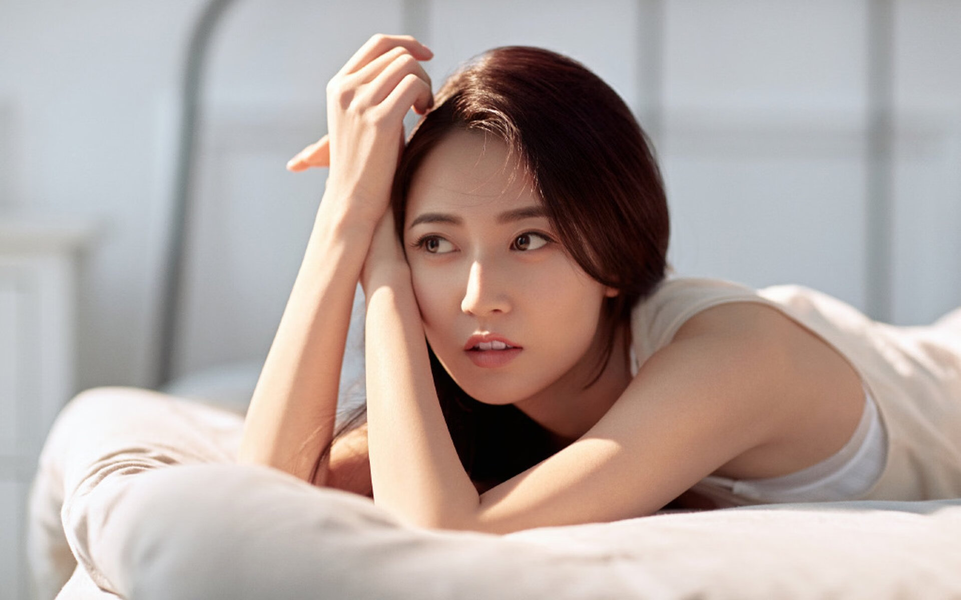 AYX官网-运动员签名会热情高涨,粉丝狂欢,运动员亲笔签名