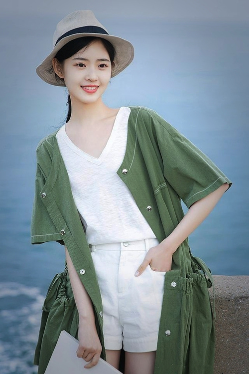 爱游戏官方-皇马主帅改变阵容，球队表现尚不稳定，皇马现任主帅是谁