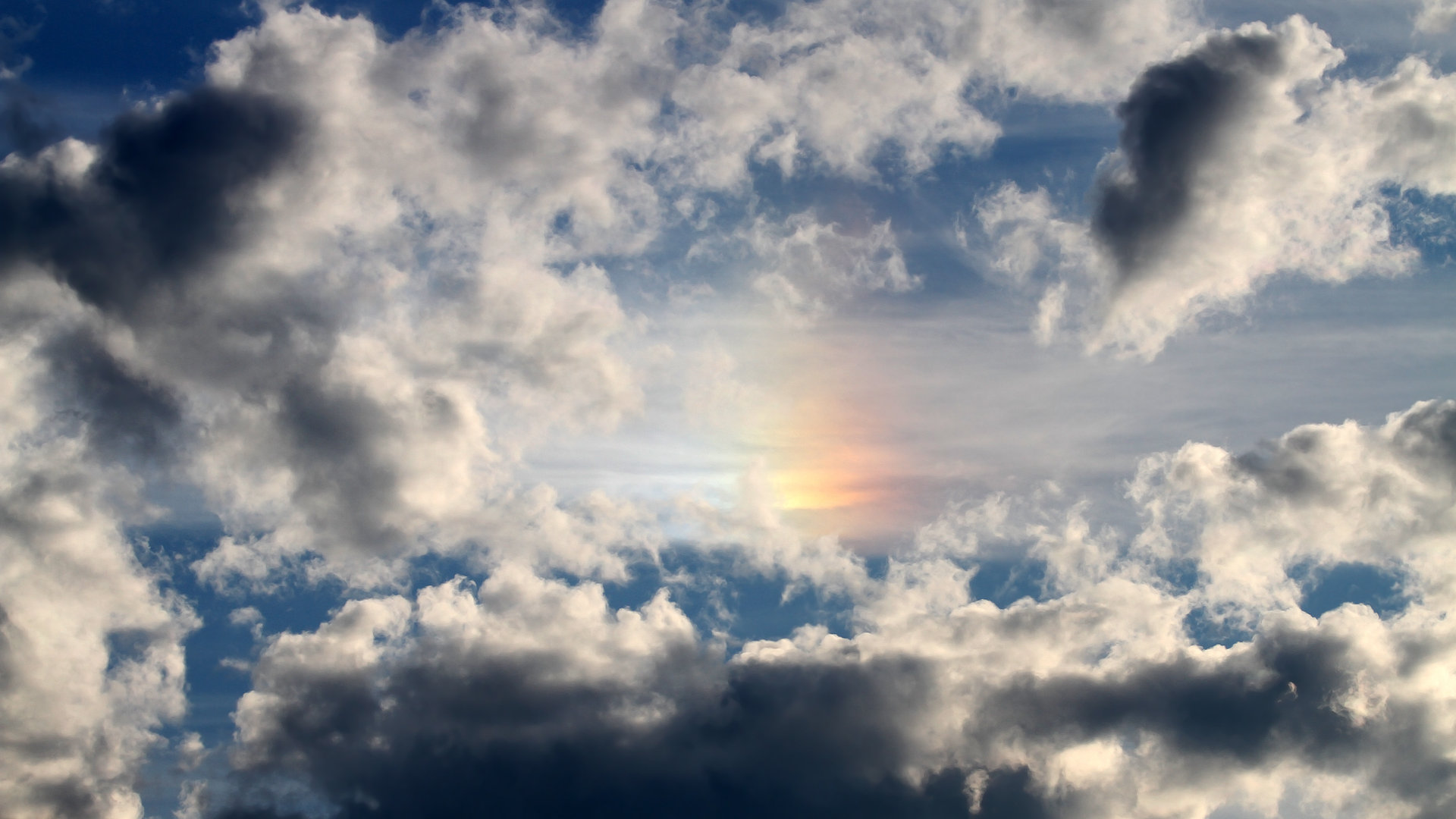 爱游戏体育-勇士队面对强敌,主帅强调团结拼搏,勇士队的