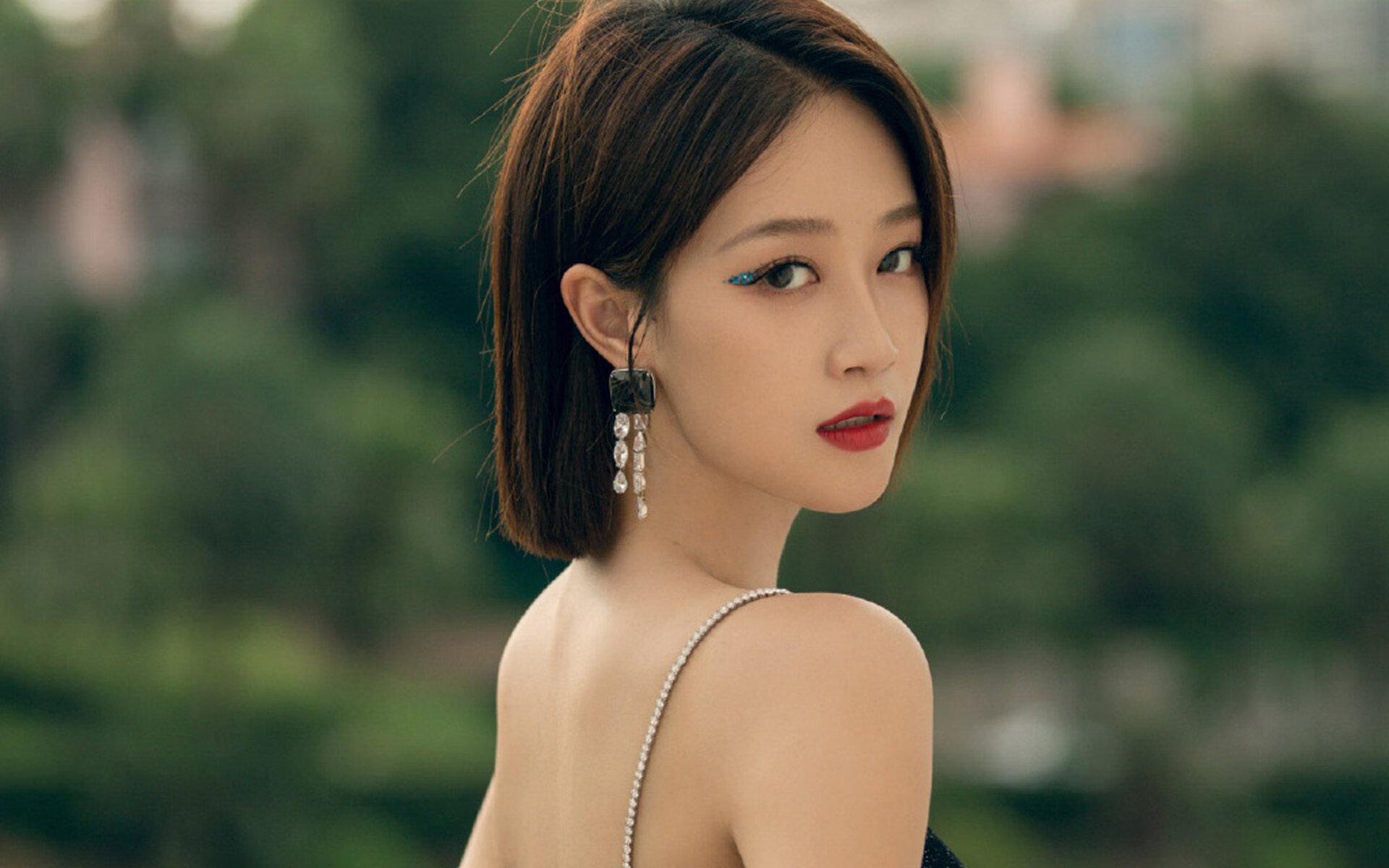 爱游戏综合娱乐-NBA球队后卫线组合分析,nba后卫球员名单大全