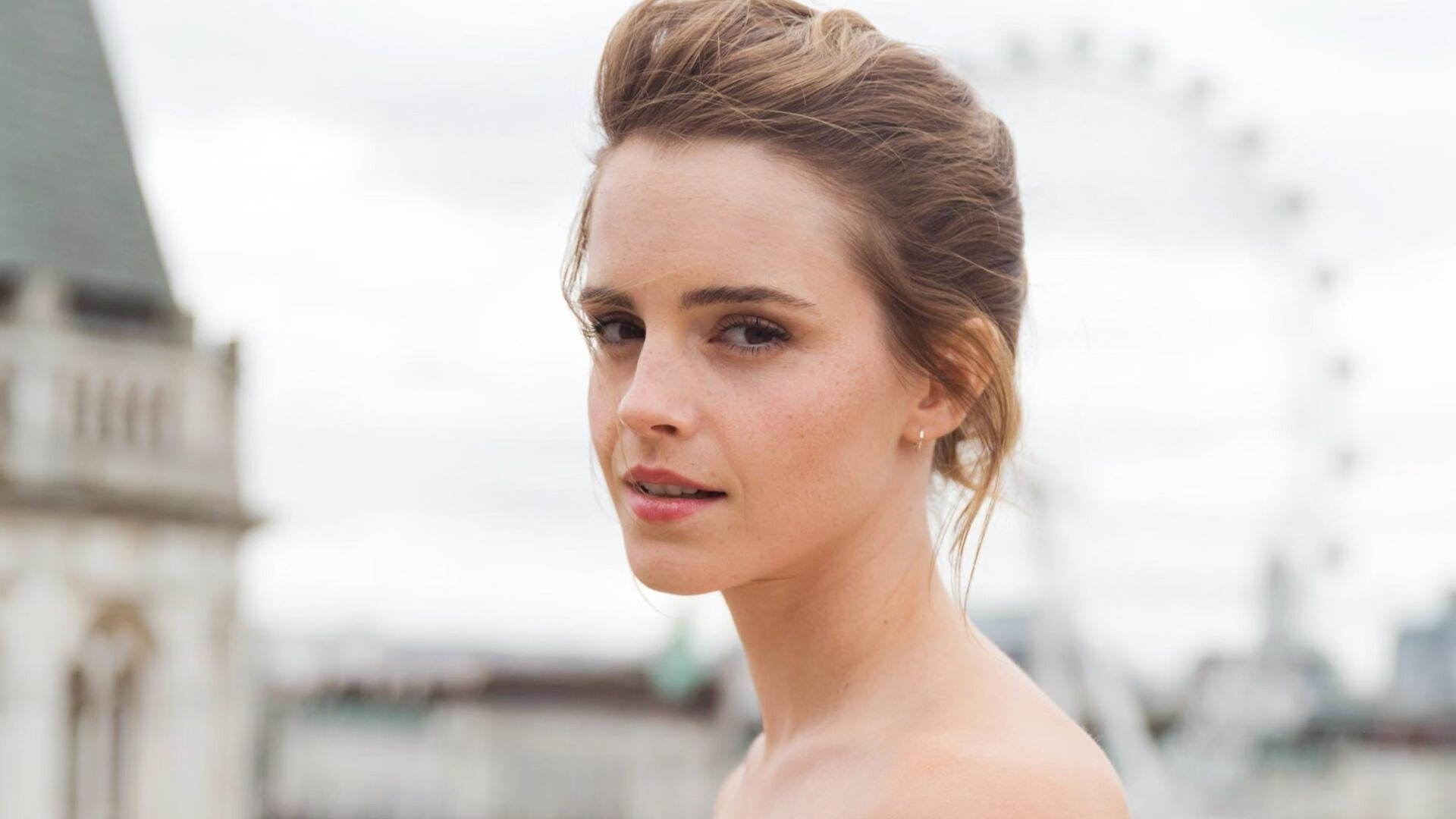 爱游戏综合娱乐-女足世界杯教练组战术调整,世界著名女足主教练