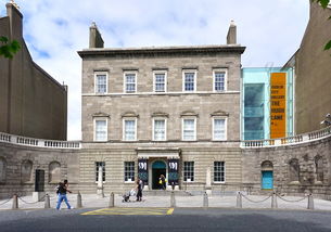 爱游戏娱乐-俱乐部品牌建设与地方城市文化脱钩,俱乐部产品有哪些举例