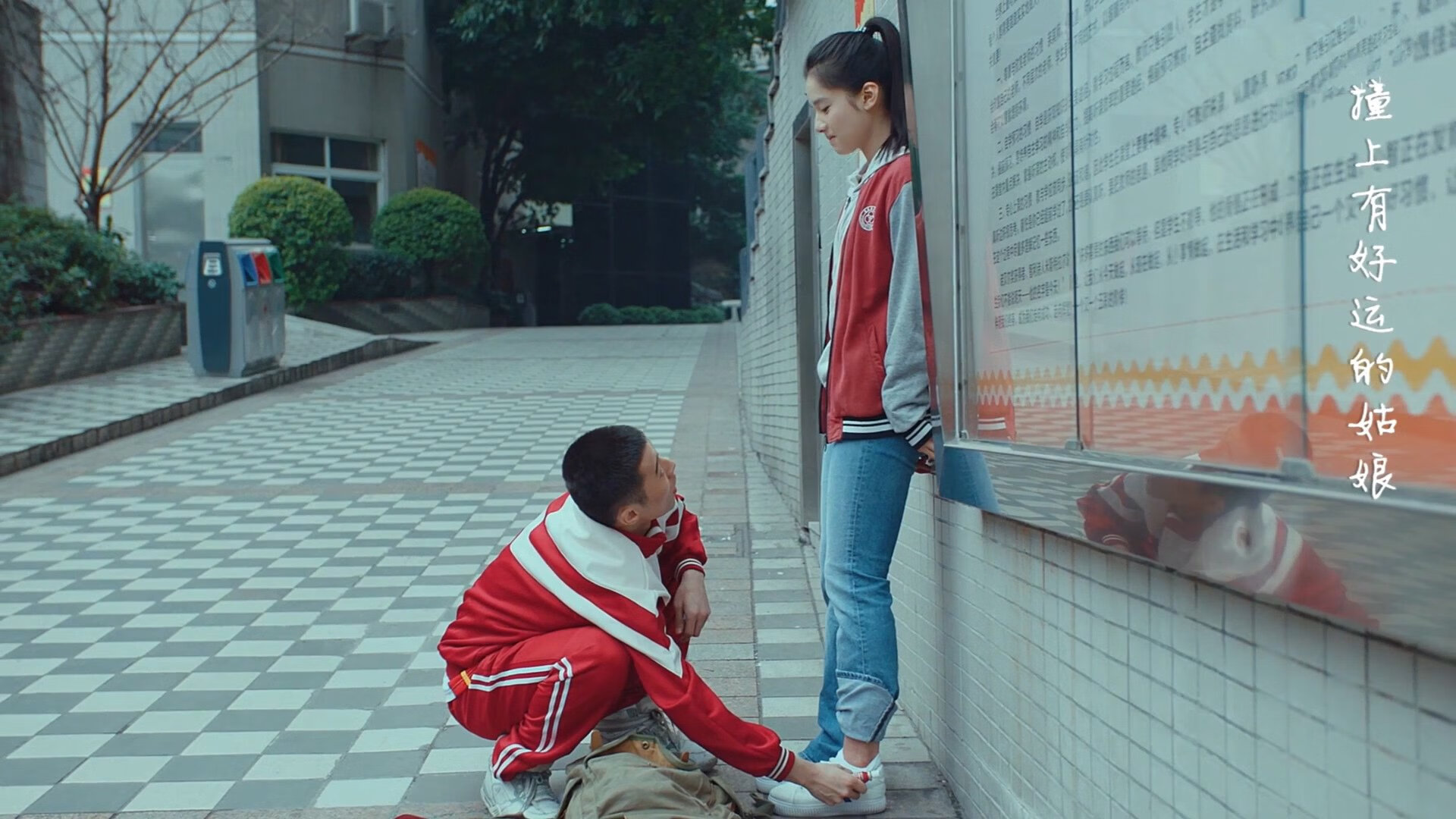 爱游戏娱乐-复苏的球市:疫情后足球赛事的经济回暖,疫情足球比赛